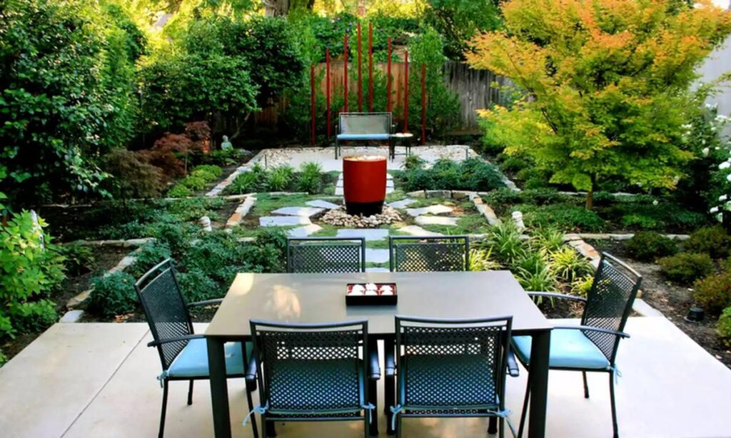 15 Big Impact Landscaping Ideas For Your Small Backyard pertaining to Small Yard Big Impact Creative Ways to Maximize Vertical Storage Outside