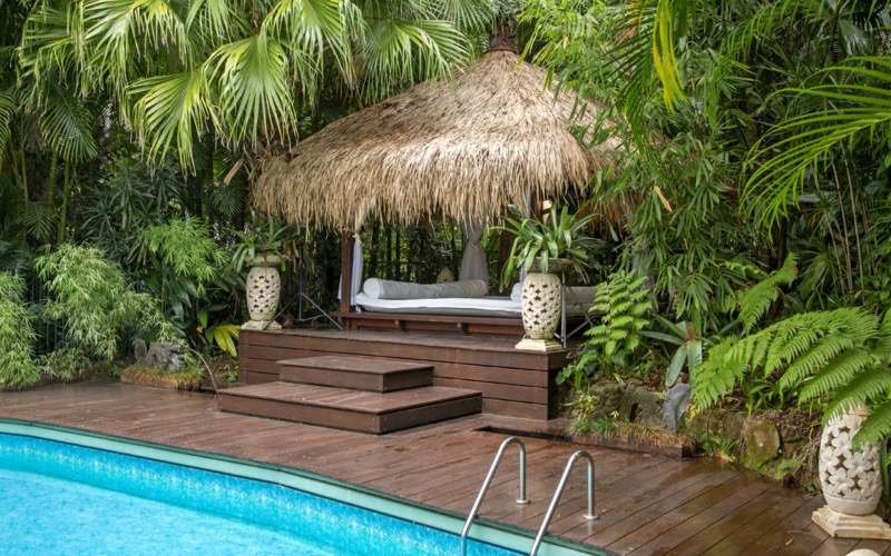 Transform Your Yard Into A Resort Style Oasis - Roohome within Outdoor Umbrella Design