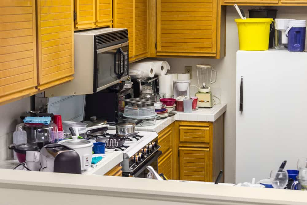 Five Mistakes That Make Open Kitchens Look Cluttered Even When They Are Clean