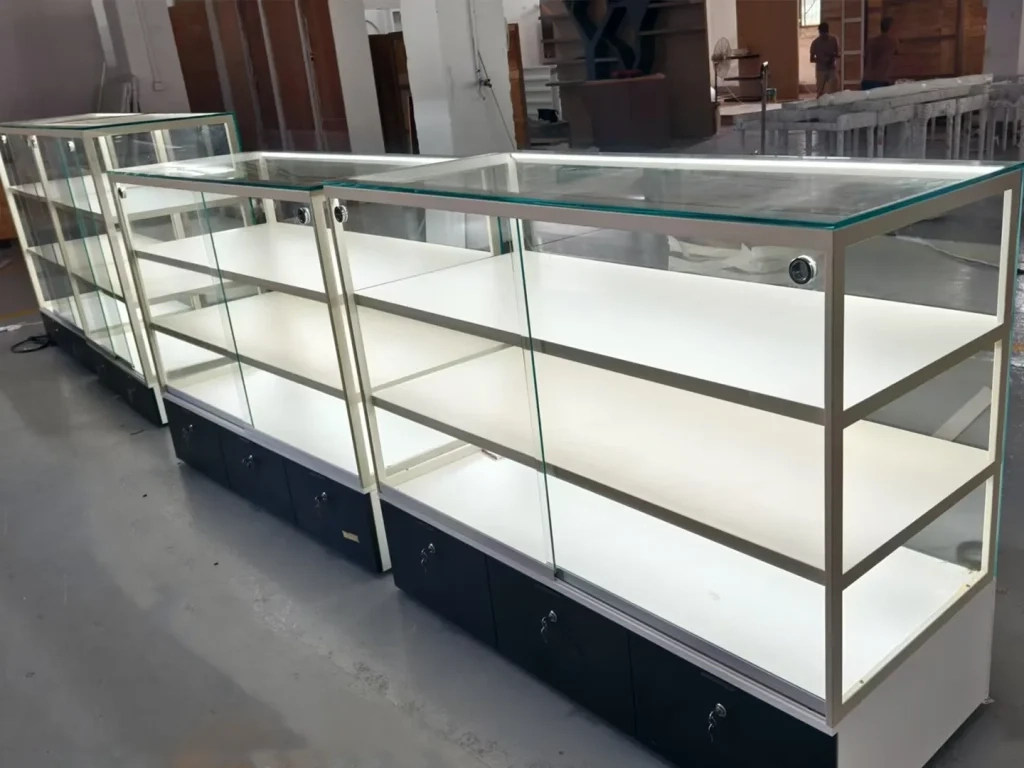 Elevating Retail Displays with Versatile Cable Fixtures