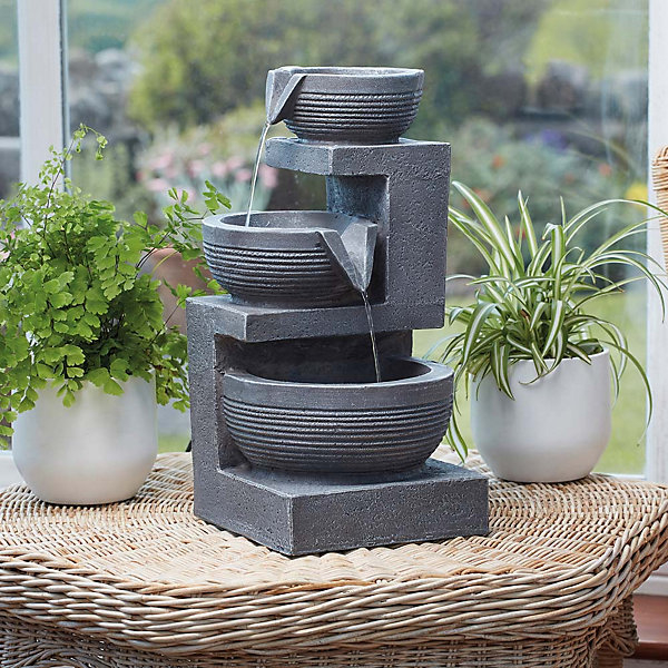 Bringing Serenity Home with Simple Water Feature Design Tips for Beginners