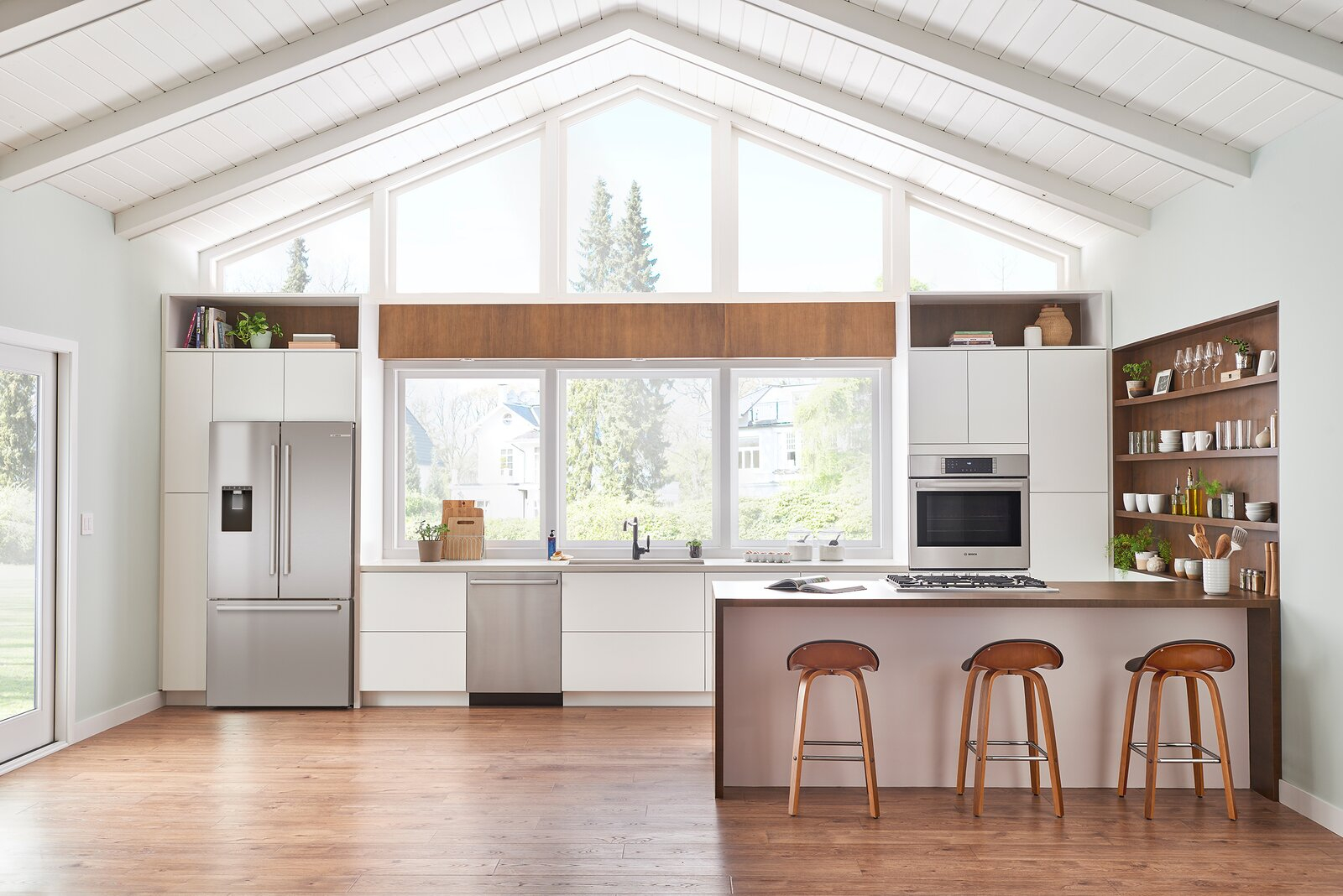 A Design Pro Breaks Down The Secret Recipes Behind 5 Stylish Kitchens ... with The Architectural Secrets Behind Kitchens That Balance Light and High Efficiency