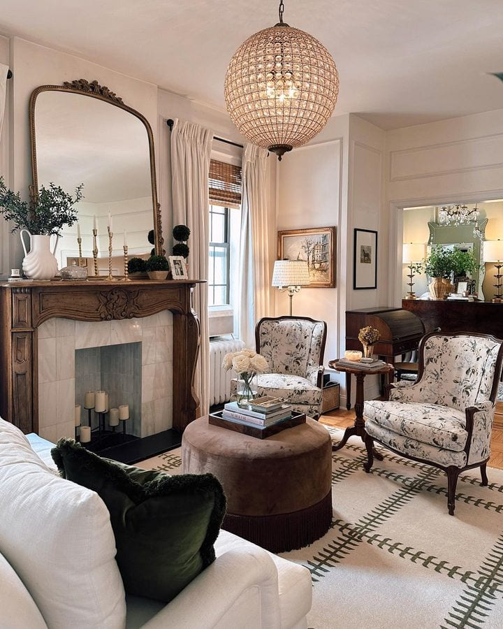 Mixing Vintage And Antique Pieces In Modern Spaces: Room By Room ... inside Finding harmony between vintage furniture and contemporary illumination pieces